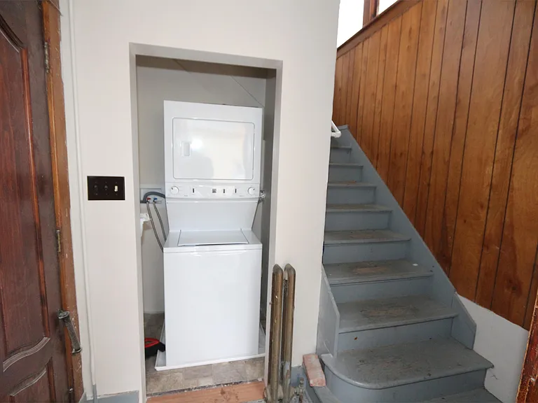 7-9 Weidman Pl #2 — Photo 18