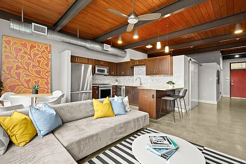 2205 N Lamar Blvd #114 Photo 1 2205 N Lamar Blvd #114 Photo 1