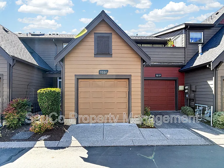 7261 NE Stoneybrook St — Photo 3
