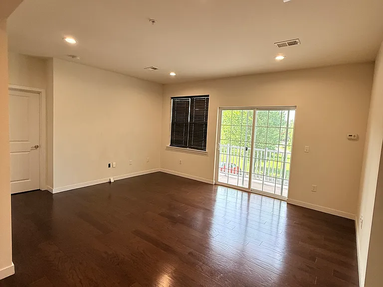 226 Luca Dr — Photo 10
