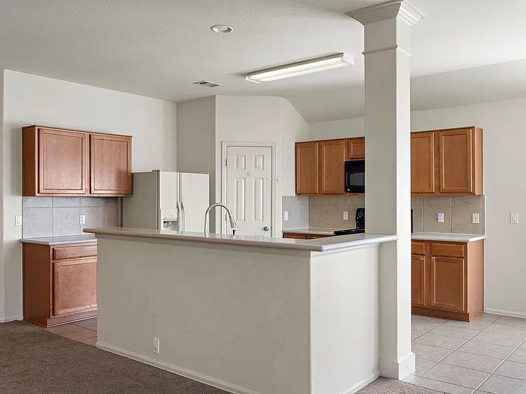 225 King Elder Ln — Photo 3