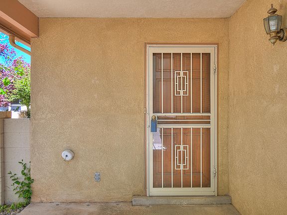 3rd image of 324 Palmer Park Dr NE