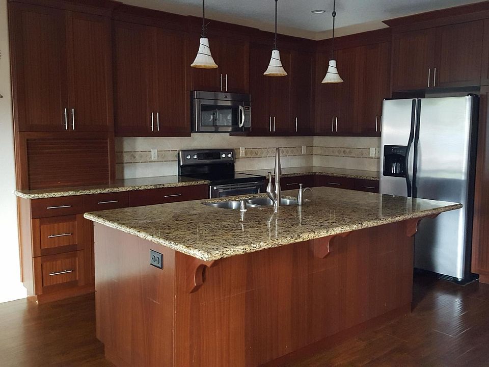 1st image of 6300 NE 44th Way