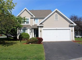 121 Brittany Cir, Rochester, NY 14618