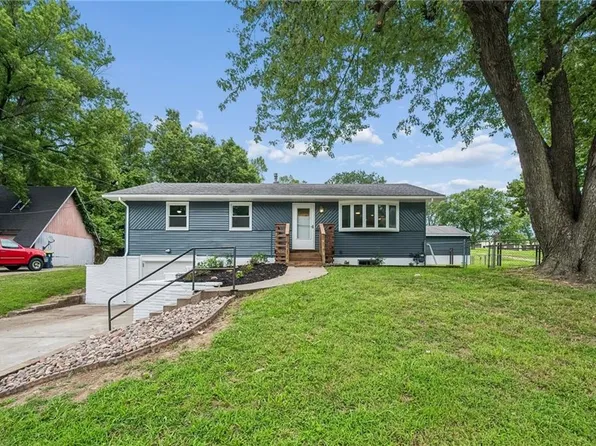 3741 N Brighton Ave, Kansas City, MO 64117