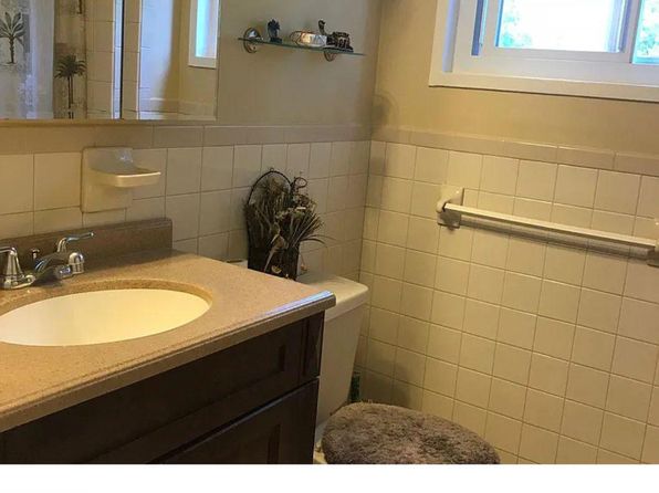 10630 Maple St, Fairfax, VA 22030