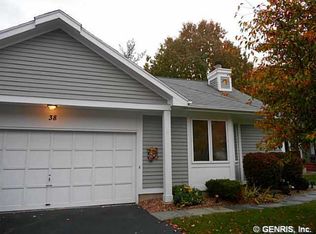 38 Running Brook Ln, Rochester, NY 14626