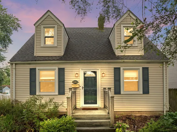 8964 W Delaware Pkwy, Munster, IN 46321