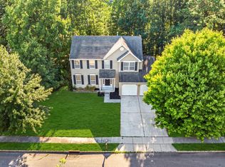 125 Woodberry Dr, Egg Harbor Township, NJ 08234