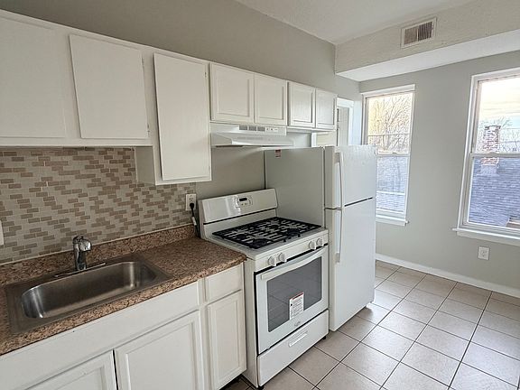 3rd image of 68 Sylvan Ave APT 9