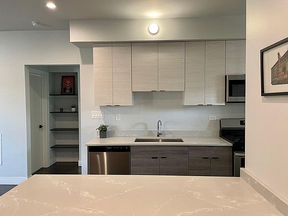 4th image of 1301 S California Ave #3E