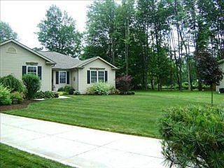 3rd image of 690 Bridle Ct