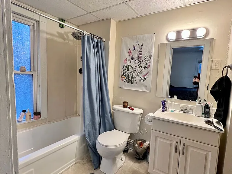 1017 Laramie — Photo 6