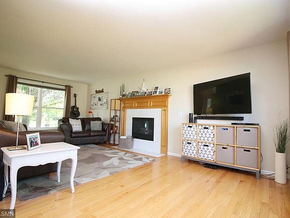 3rd image of 3823 Homestead Ct