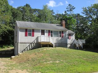 3 Nevins Ln, Harwich, MA 02645