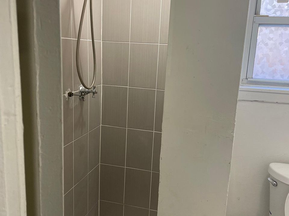 2nd image of 1020 Calhoun Ave Floor 1