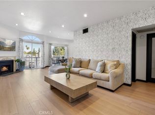 5135 Zelzah Ave APT 307, Encino, CA 91316