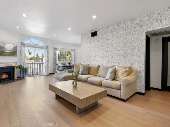 5135 Zelzah Ave APT 307, Encino, CA 91316