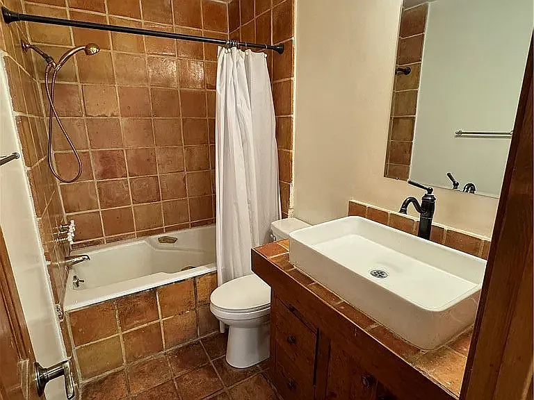 365 Burchett St #110 — Photo 6