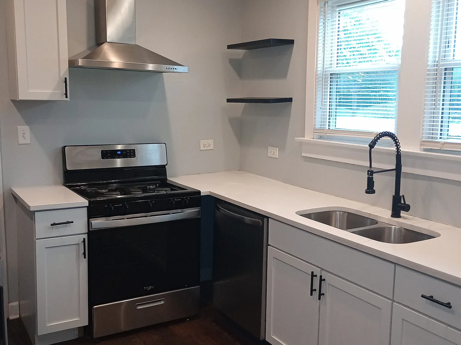 1327 Otto Blvd — Photo 2