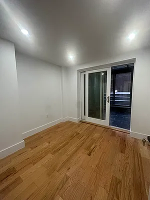 Rented by Corcoran | media 10