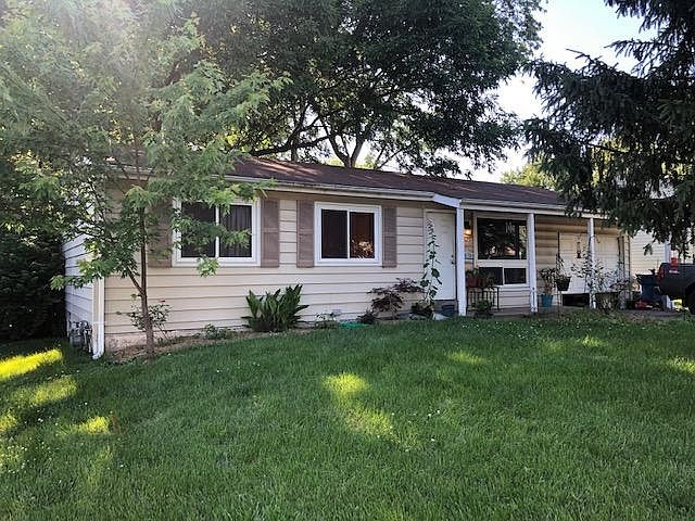 1st image of 2825 Sugar Tree Ln