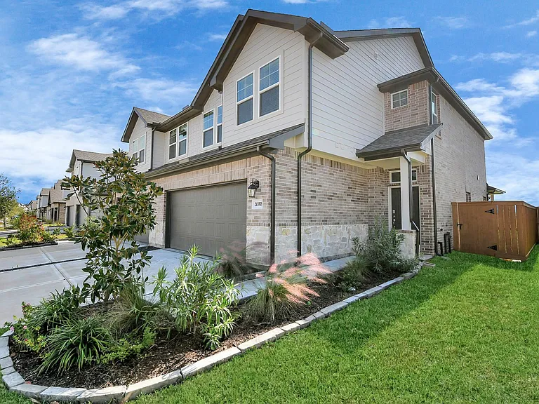21042 Shore Oak Dr #A — Photo 4
