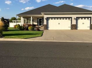 2211 S Morningside Heights Dr, Greenacres, WA 99016