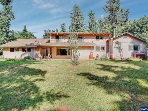 3999 Timber Trl NE, Silverton, OR 97381