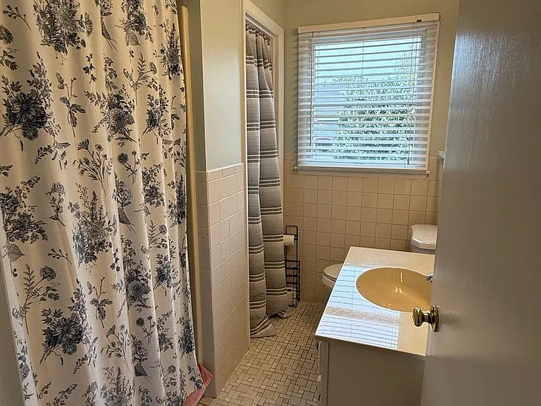 258 Riverside Rd — Photo 14
