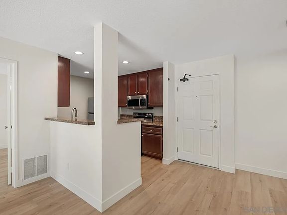 3rd image of 7190 Shoreline Dr #6108
