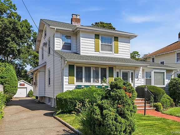 3rd image of 410 Clinton Street