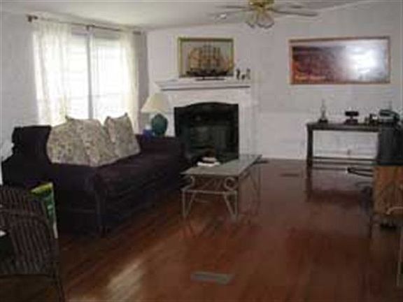 Home for Sale in Decatur, TN $99,900