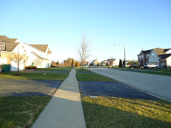 2nd image of 16324 S Arbor Dr