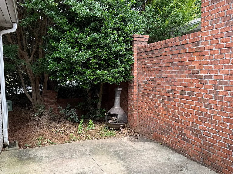 175 Alpine Ct — Photo 3