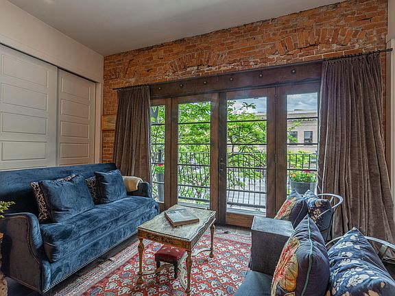 5th image of 331B N Higgins Ave