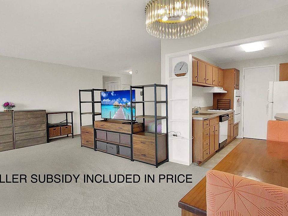1st image of 10201 Grosvenor Pl APT 1412