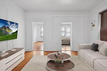 122A Baldwin Avenue, #1