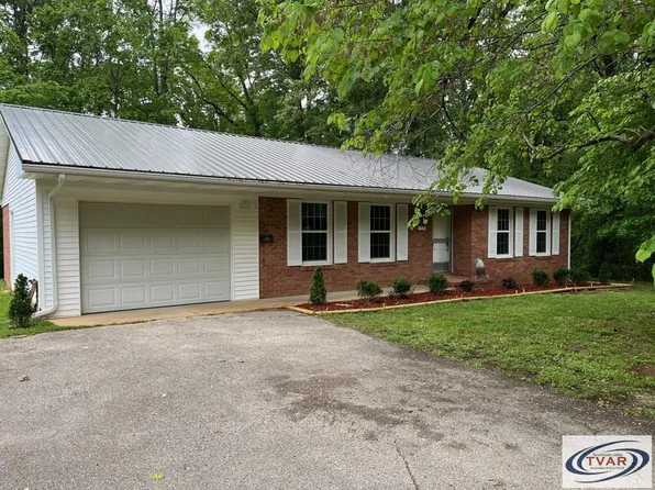 130 Currier St, Paris, TN 38242