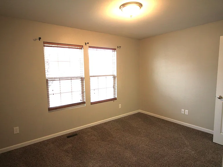 2560 Amber Willow Ct — Photo 23
