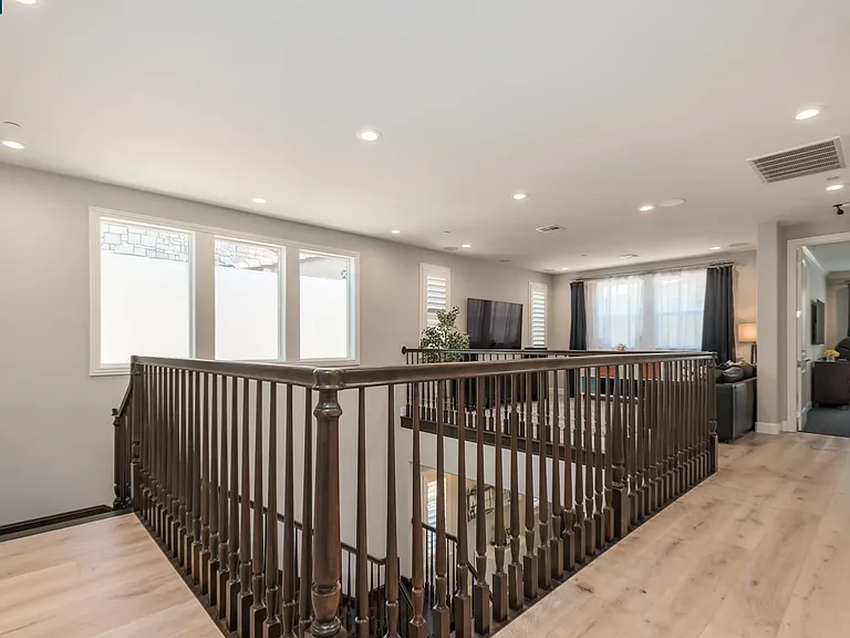 2047 Trefoil Rd — Photo 3
