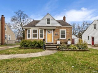1437 W Hazelhurst St, Ferndale, MI