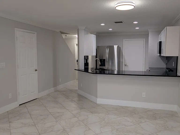 22104 Majestic Woods Way — Photo 9