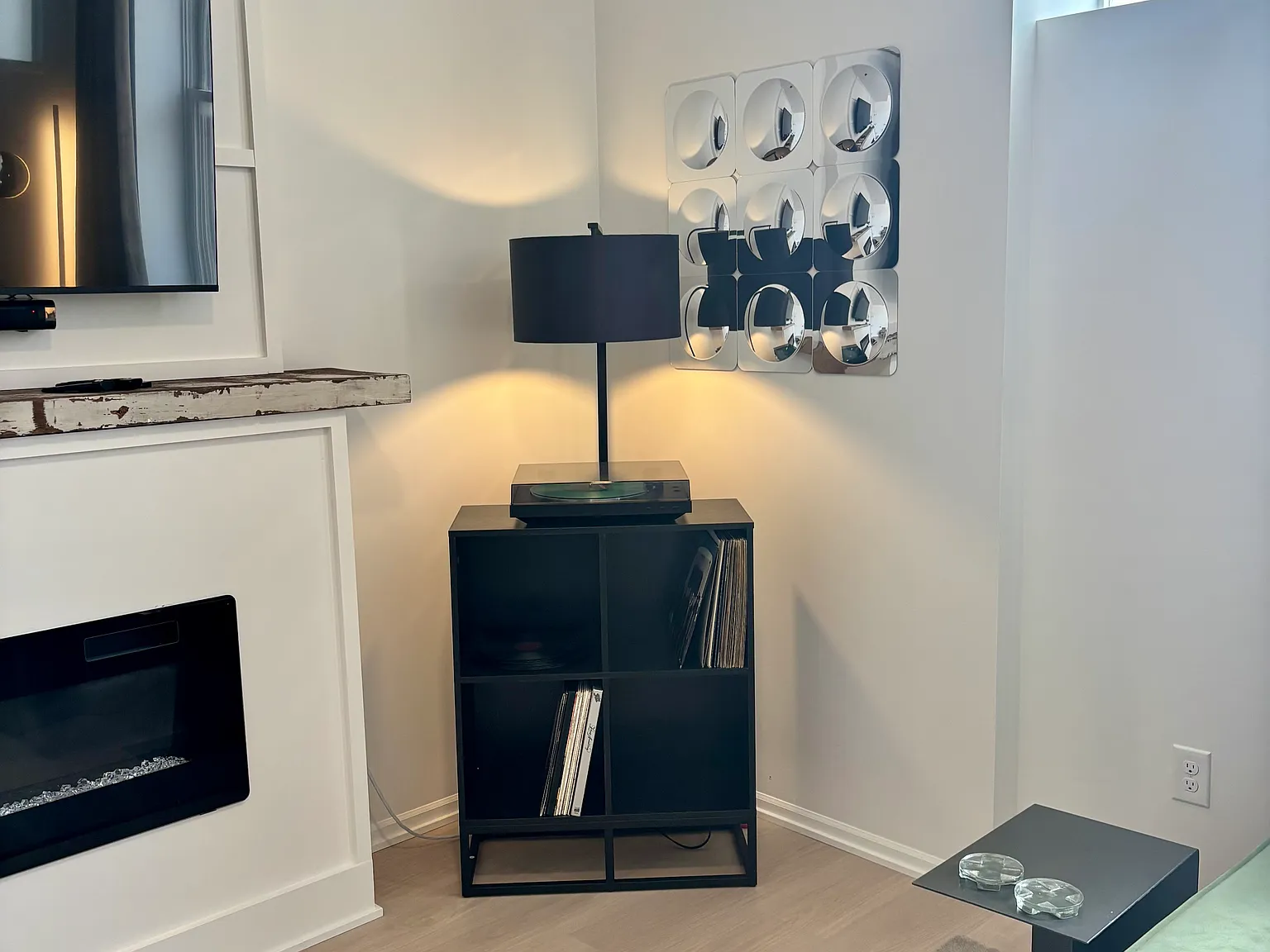 1 bed, 880 sqft, $1,800 — Photo 4