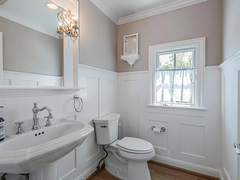 13621 Burke Rd — Photo 14
