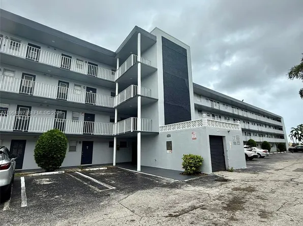 445 NE 195th St APT 429, Miami, FL 33179