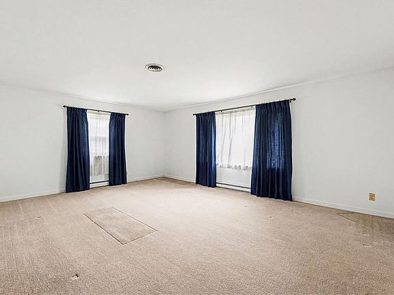 4th image of 626 Kenneth Rd