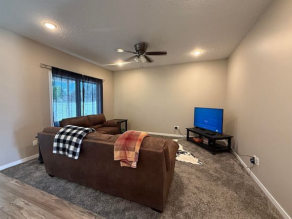 5th image of 3512 HUMMINGBIRD DR