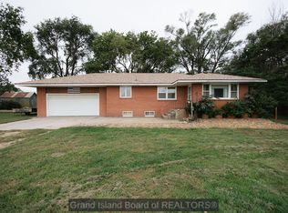 673 Friend Rd, Saint Paul, NE 68873