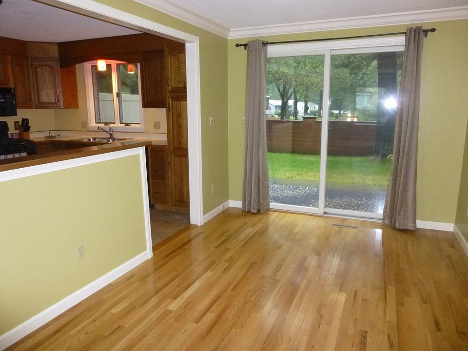 2nd image of 1 Mansion Woods Dr #E